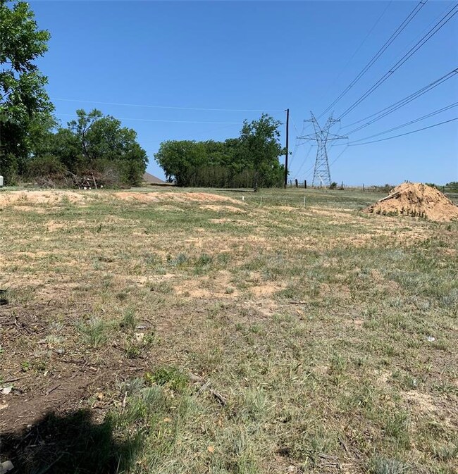 819 Dill Rd, Weatherford, TX 76085 - photo 4