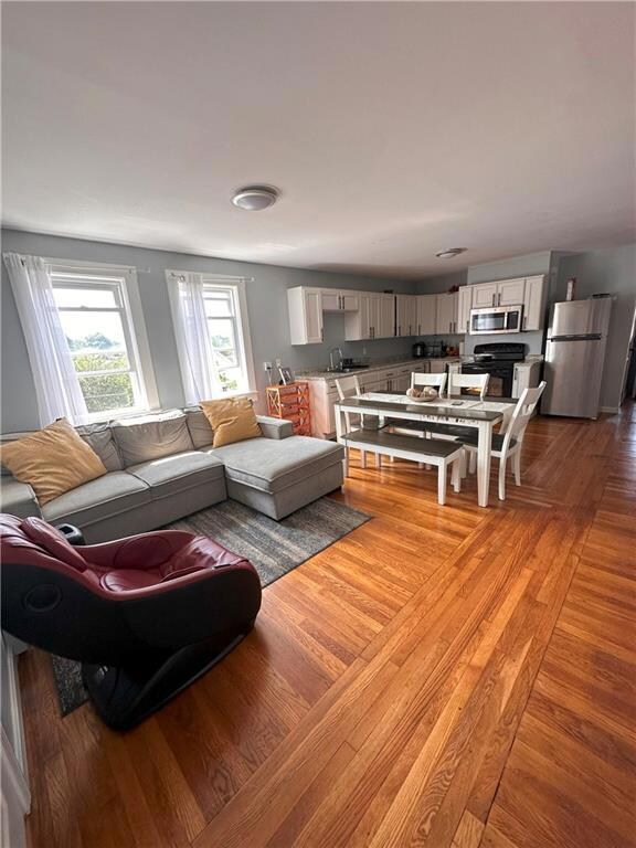 99 Emerson St, Providence, RI 02907 - photo 3