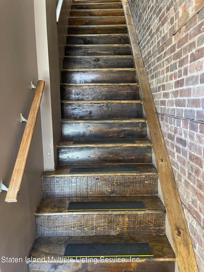 677 Bay St unit 1, Staten Island, NY 10304 - photo 6