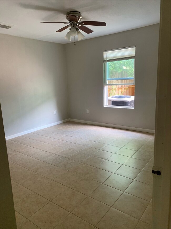 171 Casa Grande Dr unit 171, Houston, TX 77060 - photo 5