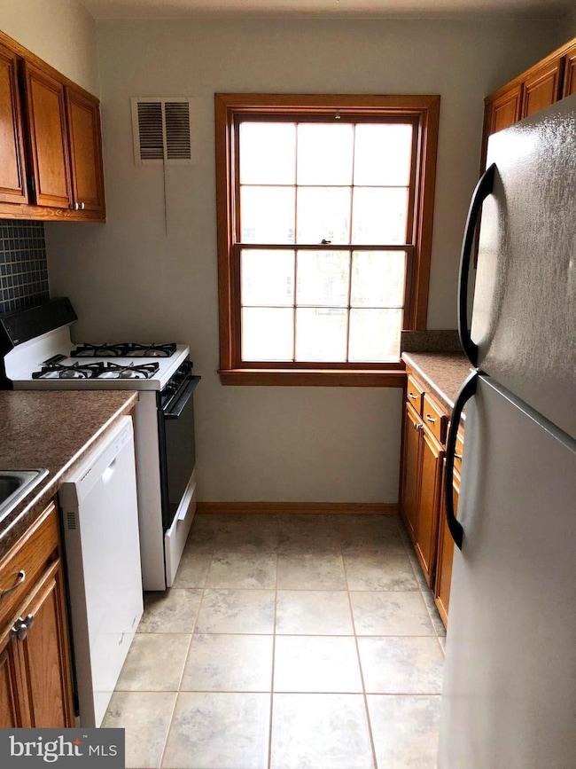 9463 Fairfax Blvd unit 302, Fairfax, VA 22031 - photo 7