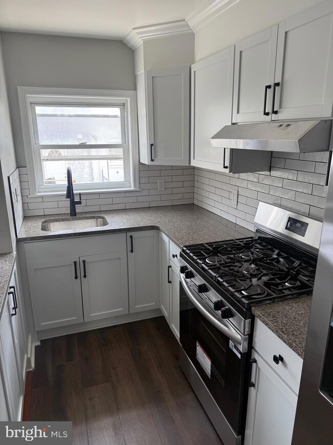 7150 Radbourne Rd, Upper Darby, PA 19082 - photo 5