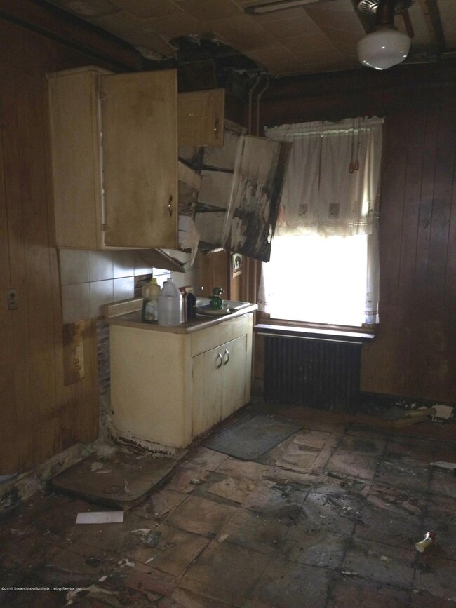 3217 Richmond Rd, Staten Island, NY 10306 - photo 5