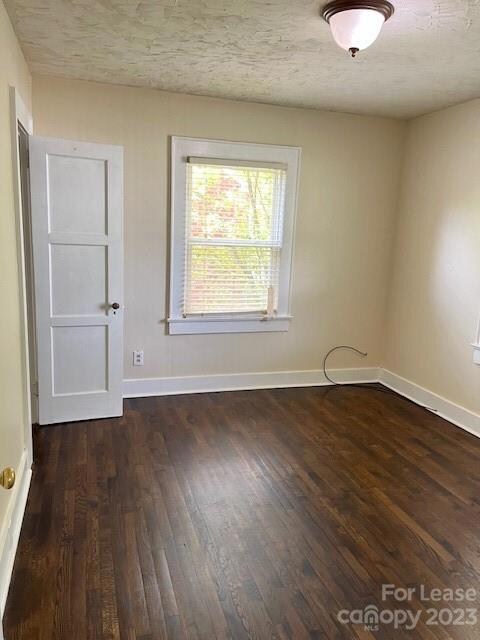 1006 Wood St, Statesville, NC 28677 - photo 3