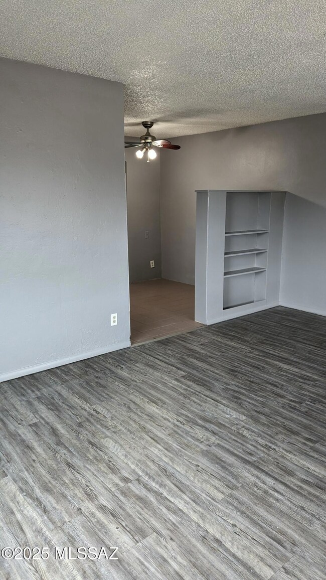 415 E Lester St, Tucson, AZ 85705 - photo 3