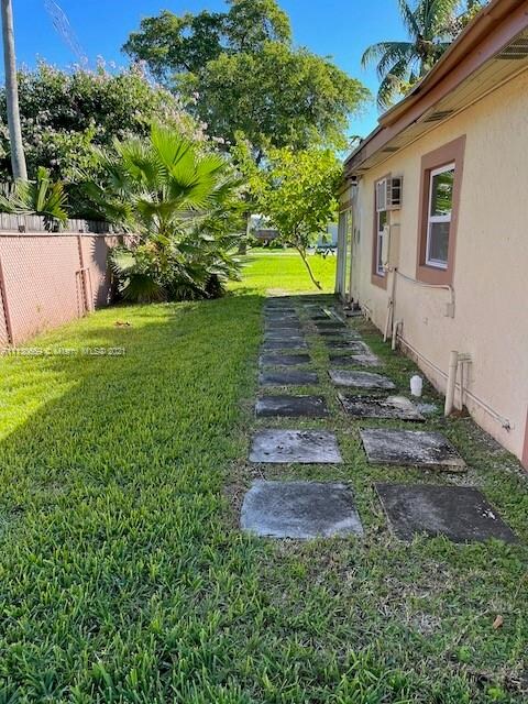 4421 SW 73rd Terrace unit 2, Davie, FL 33314 - photo 2