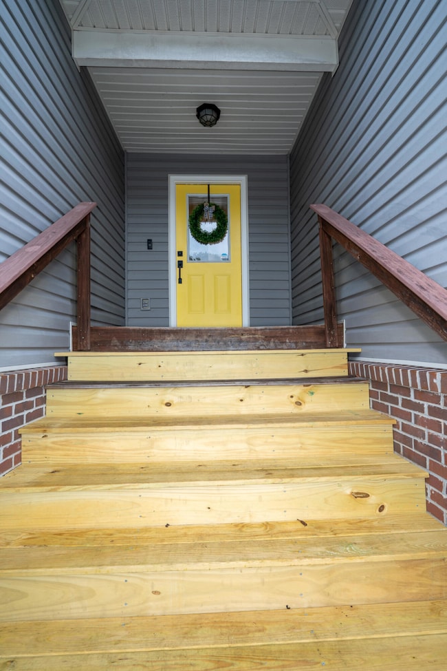 9429 Hackberry - front 3