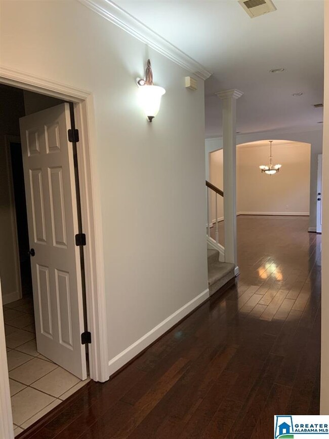 208 Lakepoint Dr, Gadsden, AL 35901 - photo 2