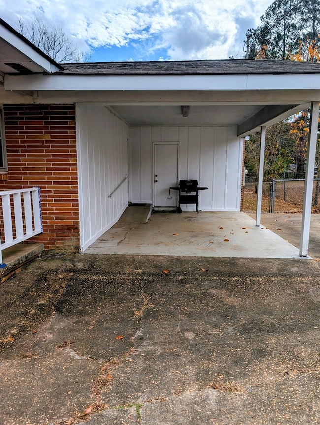 1503 W College St, Enterprise, AL 36330 - photo 3