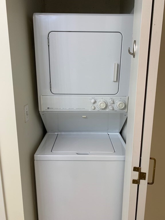 Thomas Graves Landing unit 705, Cambridge, MA 02141 - photo 7