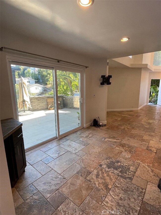 21607 Dumetz Rd, Woodland Hills, CA 91364 - photo 5