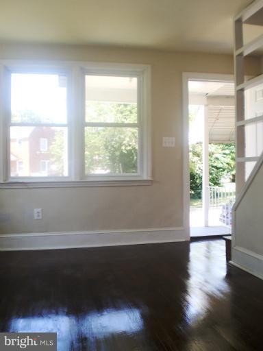 301 Denison St, Baltimore, MD 21229 - photo 5