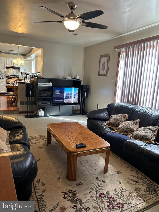 1021 Alexander Dr, Hatfield, PA 19440 - photo 7