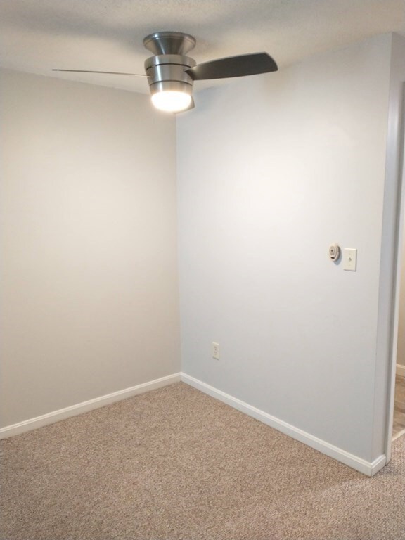 656 High St unit 204, Clinton, MA 01510 - photo 6