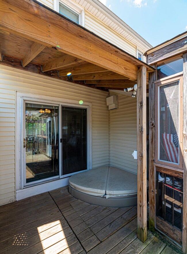 31 Melrose Ave, Staten Island, NY 10301 - photo 6