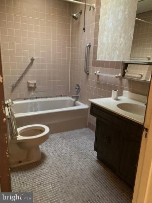 149 N Carol Blvd, Upper Darby, PA 19082 - photo 7