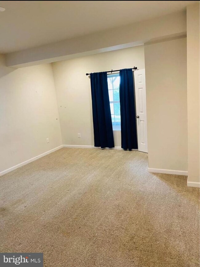 3357 Lady Catherine (Basement Only) Cir, Triangle, VA 22172 - photo 7