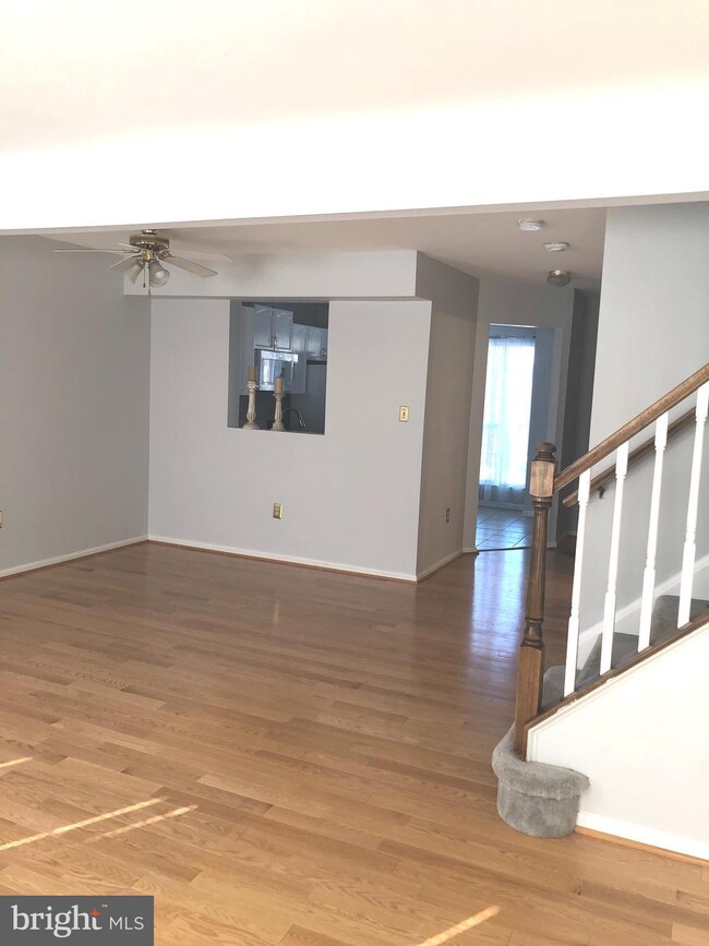 46703 Corkwing Square, Sterling, VA 20164 - photo 2