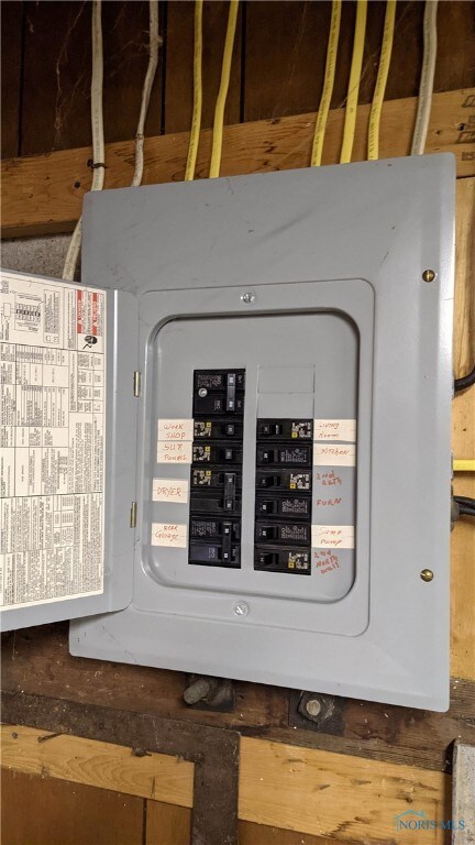 619 N Cory St, Findlay, OH 45840 - photo 7