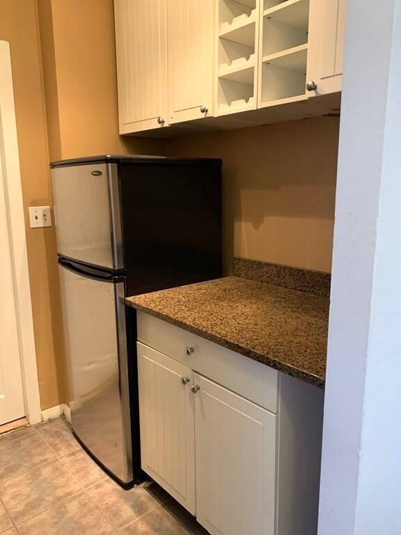 9 Hawthorne Place unit 8B, Boston, MA 02114 - photo 7