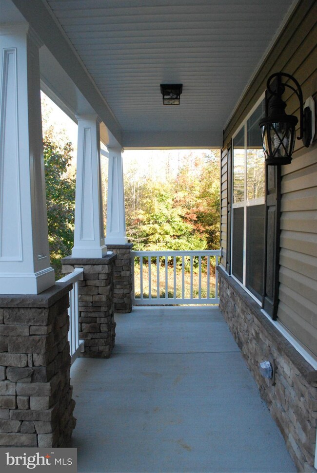 7236 Jockey Ct, Hughesville, MD 20637 - photo 5