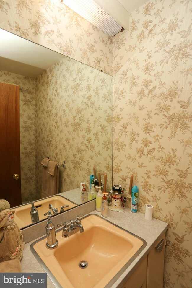 1503 Elson St, Takoma Park, MD 20912 - photo 7