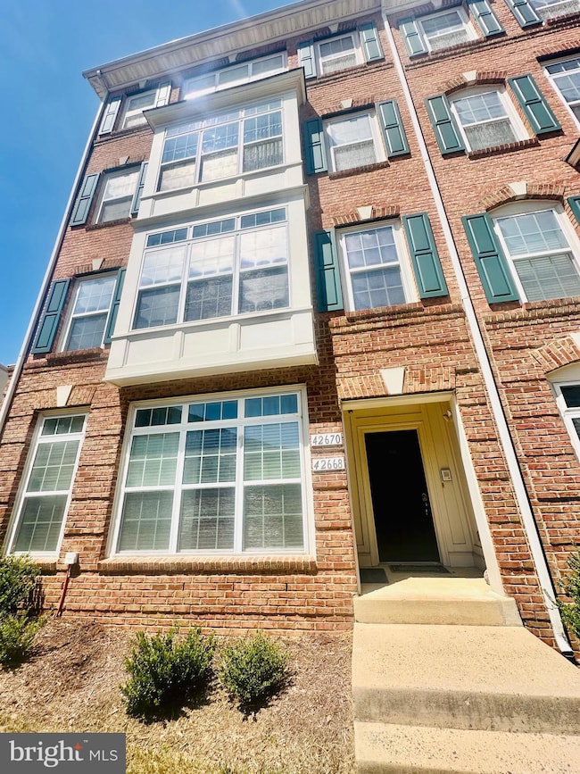 42668 Hollyhock Terrace unit 12G, Ashburn, VA 20148 - photo 2