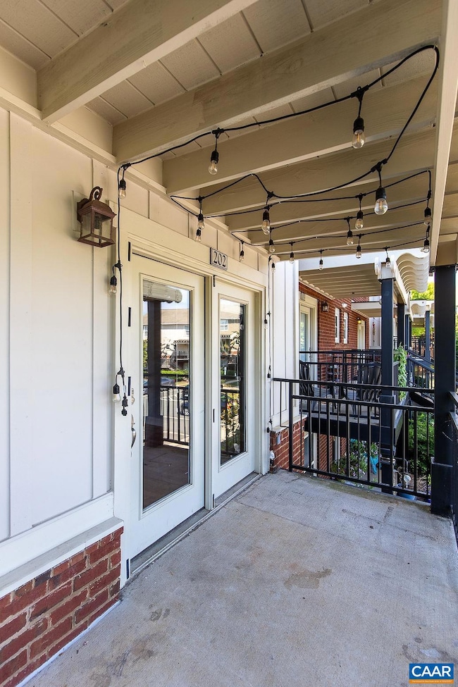 1625 Elmwood Ct unit 202, Charlottesville, VA 22903 - photo 4