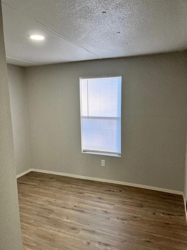 1074 W Union Rd, Carriere, MS 39426 - photo 7