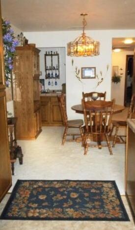 Dining area2