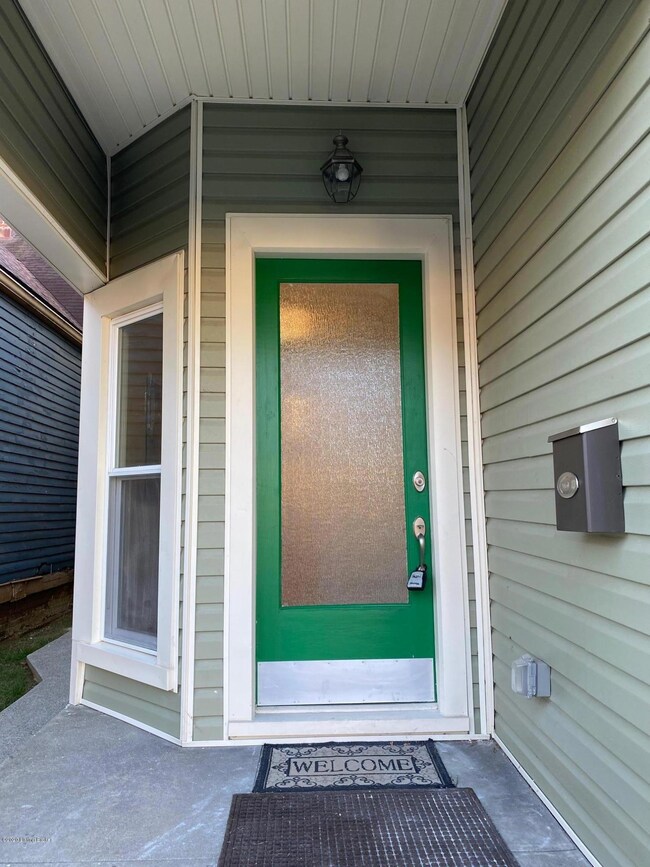 1320 Winter Ave, Louisville, KY 40204 - photo 2