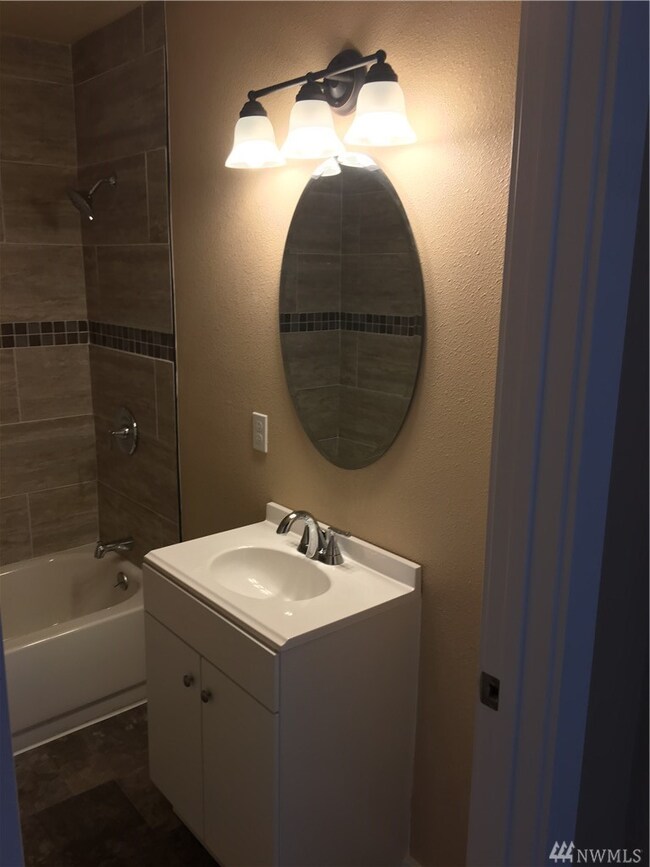 643 SW Cascade Ave, Chehalis, WA 98532 - photo 5