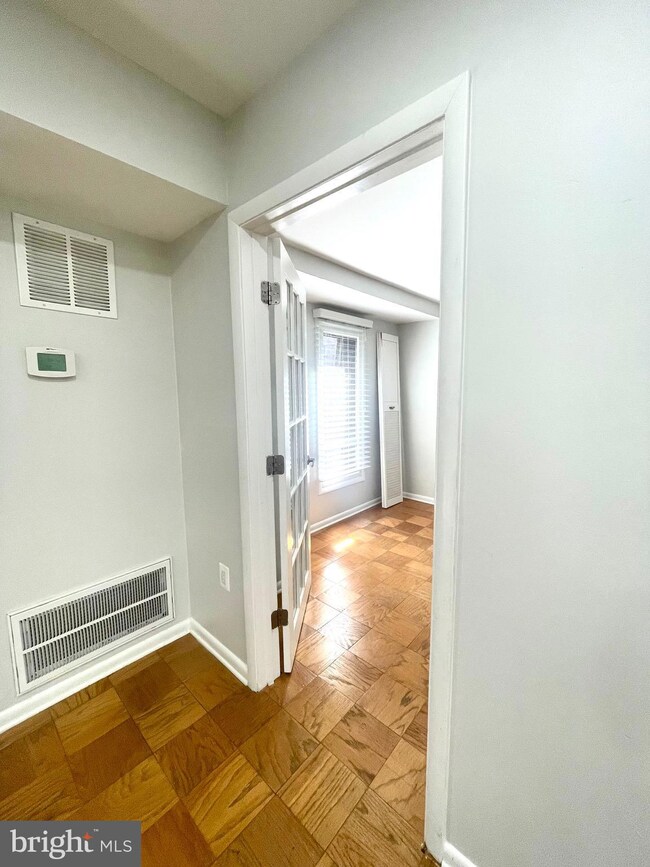 5234 W Running Brook Rd, Columbia, MD 21044 - photo 6