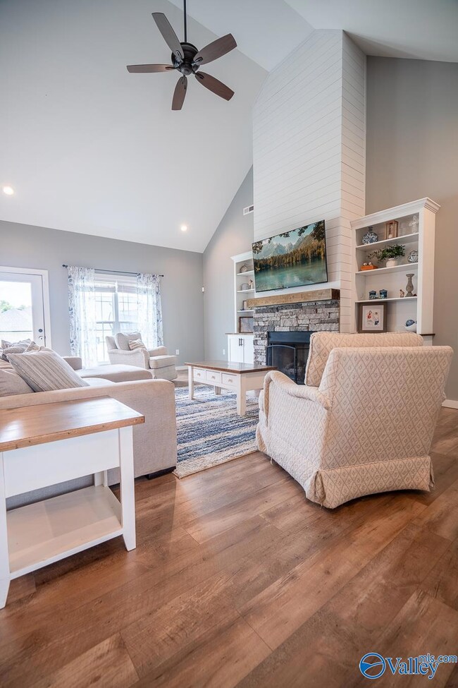 472 Zoey Grace Dr, Rogersville, AL 35652 - photo 5