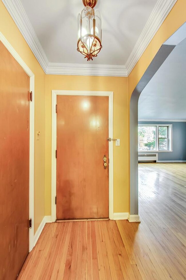 6128 N Francisco Ave, Chicago, IL 60659 - photo 5