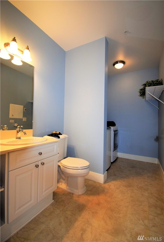 126 3rd Ave N unit 203, Edmonds, WA 98020 - photo 3