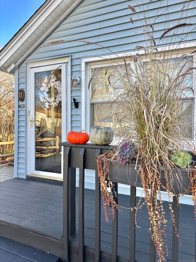 11 Mohawk Trail, East Hampton, CT 06424 - photo 2