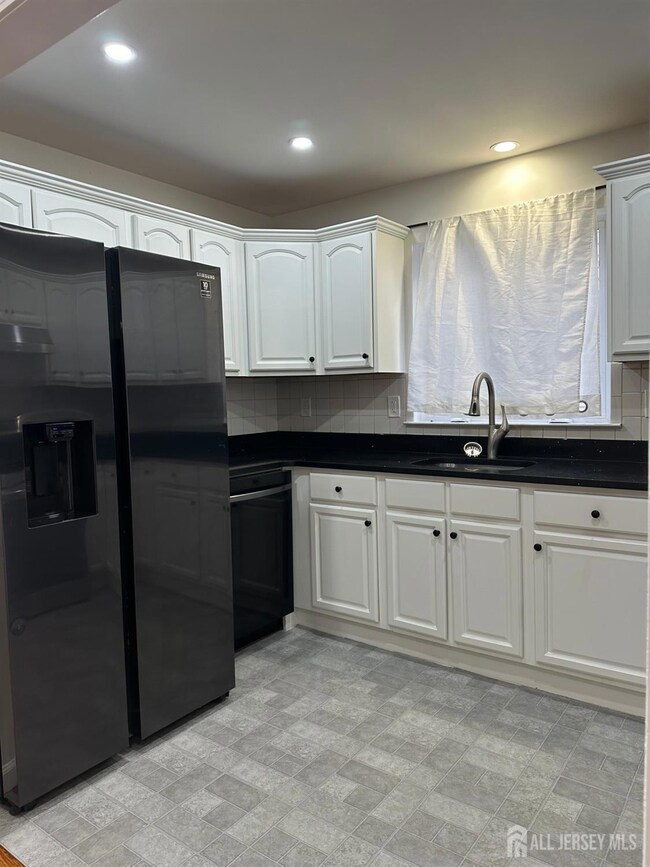 213 Catherine St, Elizabeth, NJ 07201 - photo 6