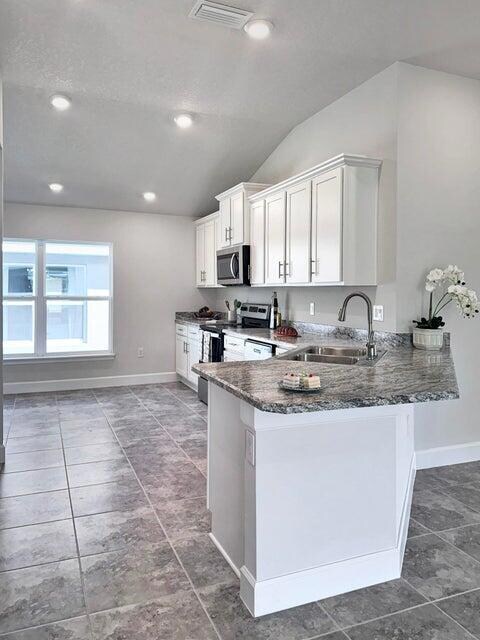 1820 Kitchen2