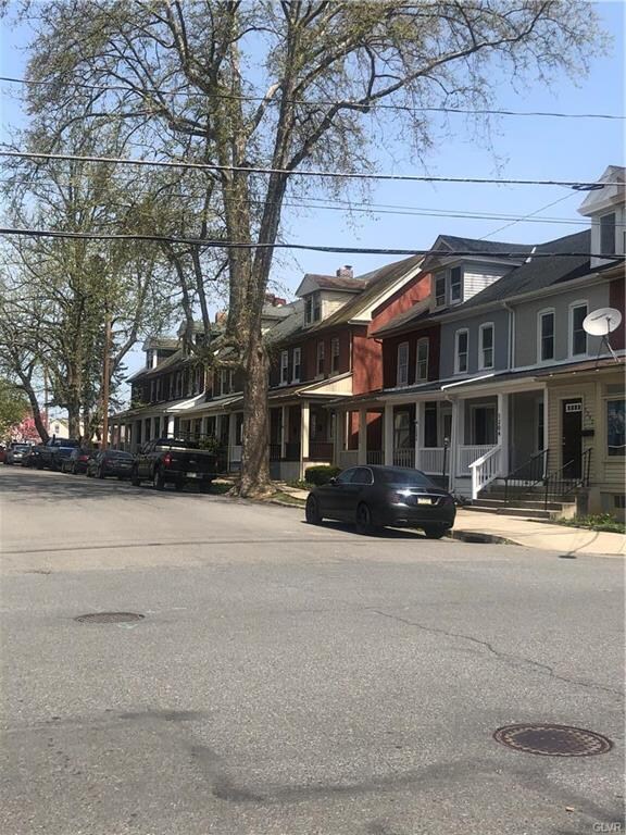 1204 Maple St, Bethlehem, PA 18018 - photo 4