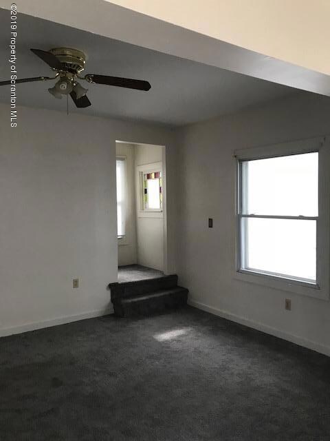 1127 1127 1 2 Amherst St, Scranton, PA 18504 - photo 3