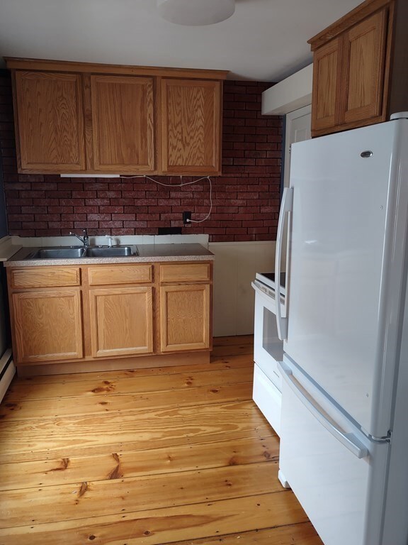 511 Main St unit 2, Sturbridge, MA 01566 - photo 2