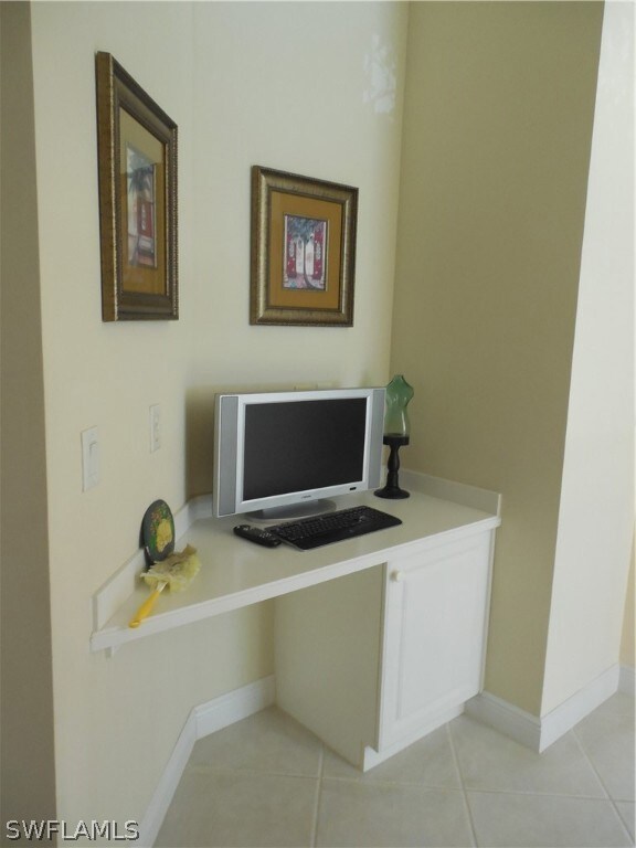 5499 Avon Park Ct unit 201, Fort Myers, FL 33912 - photo 5