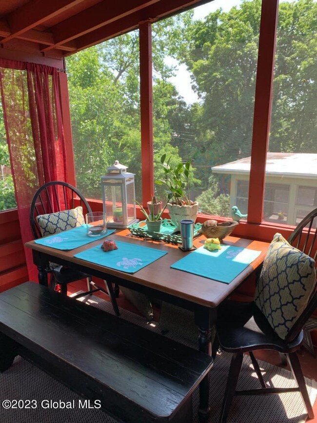 13 Croswell St unit 2, Albany, NY 12206 - photo 5