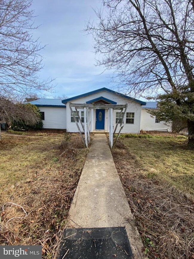 3050 Back Creek Valley Rd, Hedgesville, WV 25427 - photo 2