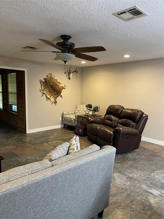 3116 County Road 415b, Brazoria, TX 77422 - photo 2