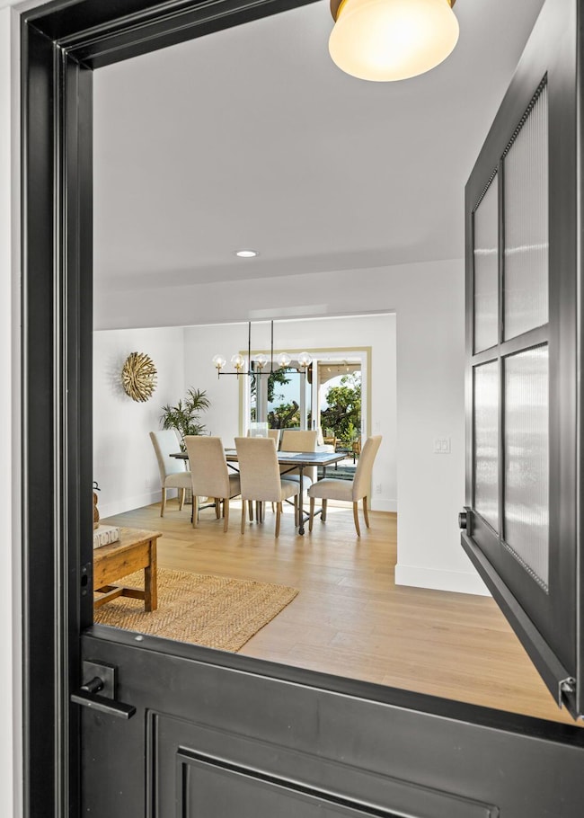 5-web-or-mls-Upmarketmedia_5514Kai-2