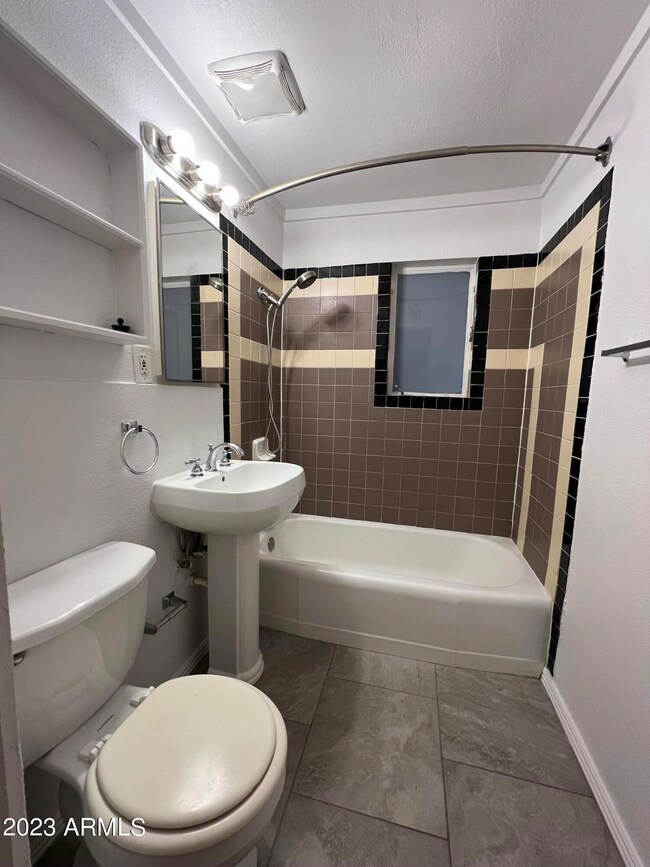 07. Bathroom