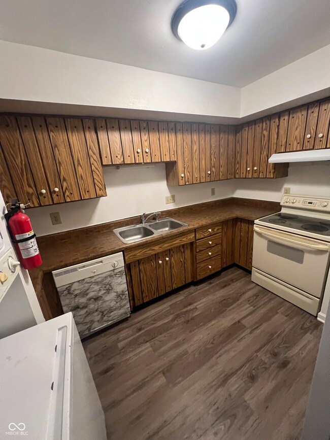 1320 Millerwood Ct unit 1, Lebanon, IN 46052 - photo 7