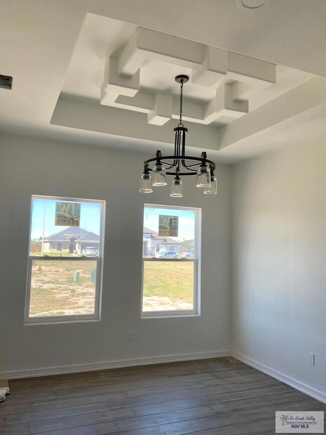 501 Pine Oak St, Donna, TX 78537 - photo 5